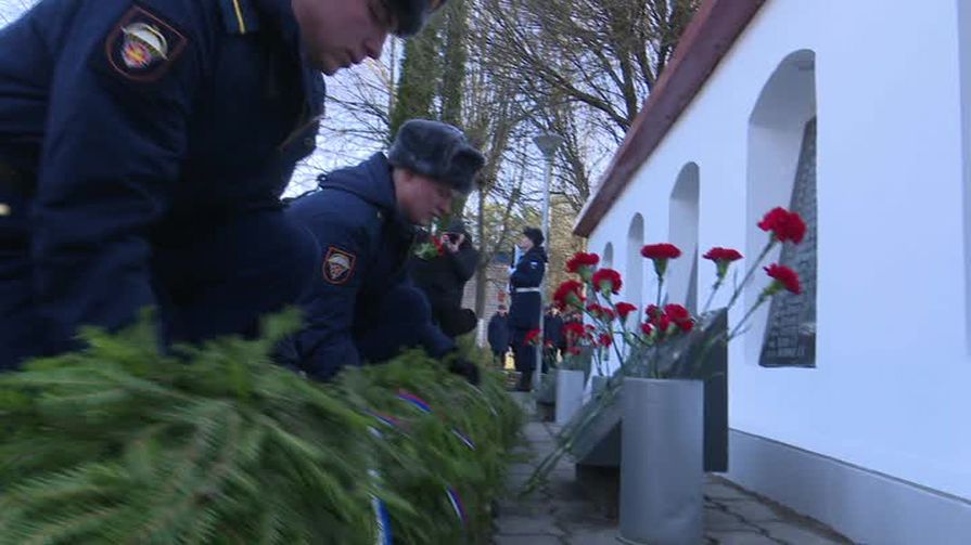 Траурный митинг в честь памяти погибших воинов-разведчиков спецназа, прошел в Пскове