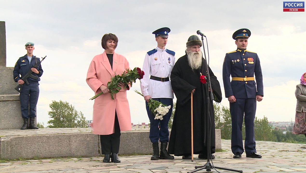 В Пскове почтили память князя Александра Невского