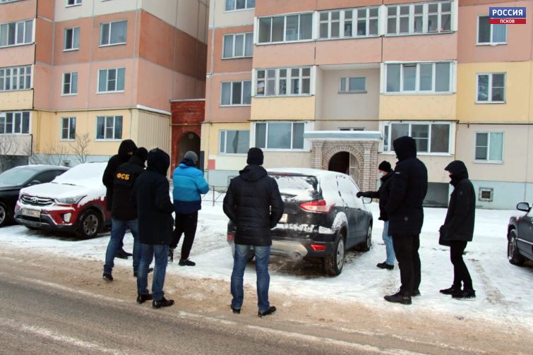 Задержанный в Пскове сотрудник КУГИ подозревается в коррупции