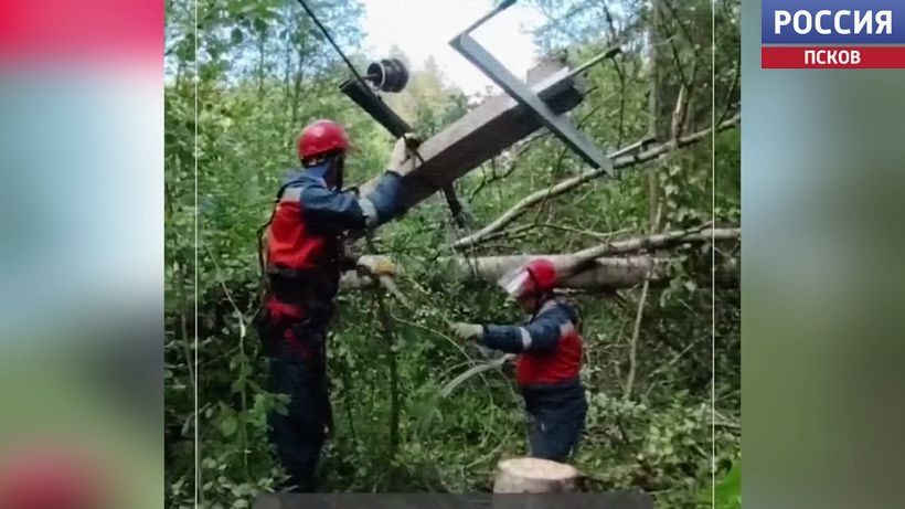 Псковские энергетики ликвидируют последствия непогоды: восстановлено более 7000 км ЛЭП