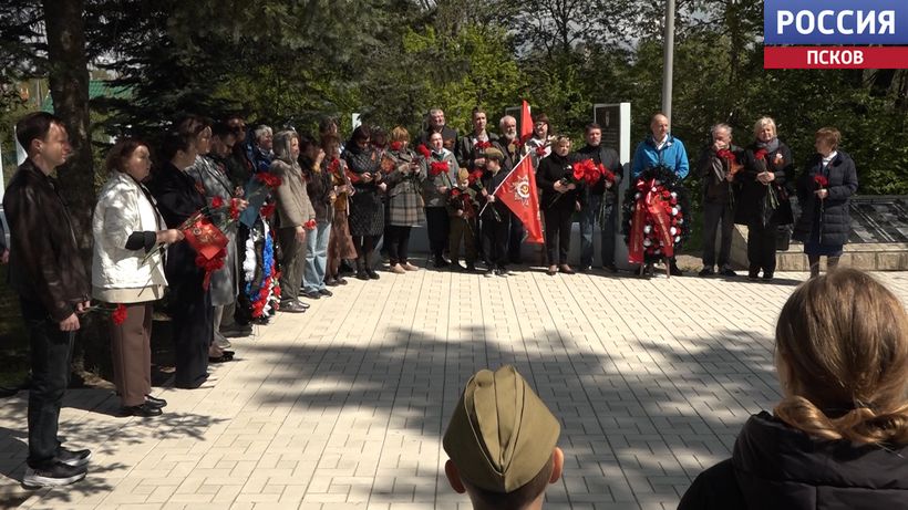 Нотариусы России почтили память коллеги Ивана Кабанова у мемориала в деревне Маево