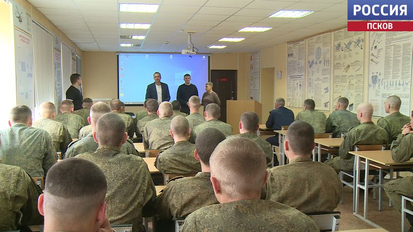 Военнослужащим подразделения спецназа показали фильм о Герое России Игоре Суханове