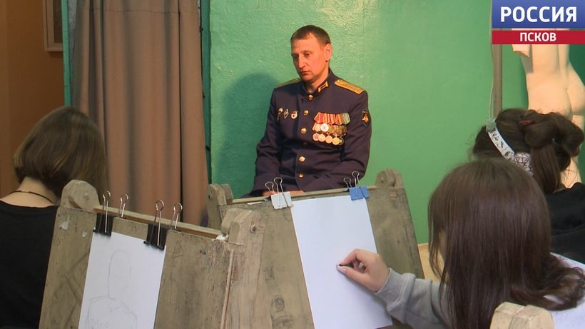 Взгляд художника. В Пскове стартовала акция "Портрет героя"