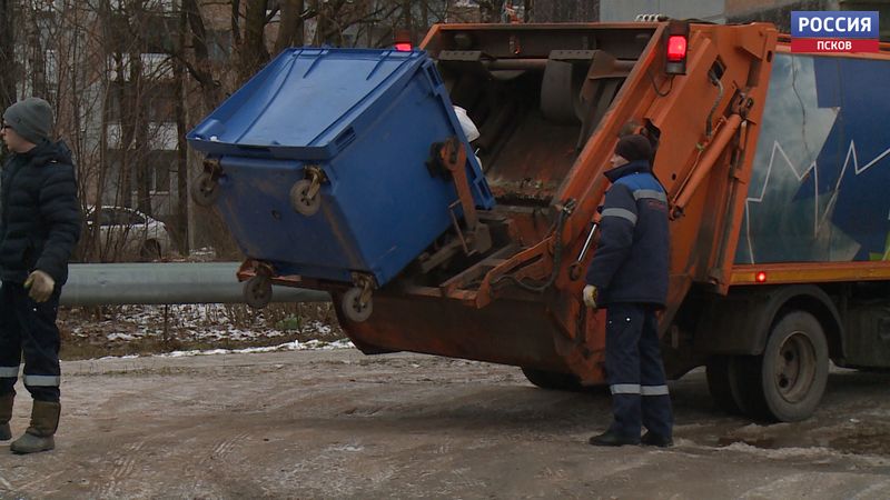 В Печорах отказались от мешков и начали собирать мусор в контейнеры