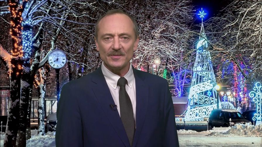 Провести предстоящие праздники весело и в кругу семьи пожелал псковичам генеральный директор завода «Титан-Полимер» Герман Петрушко