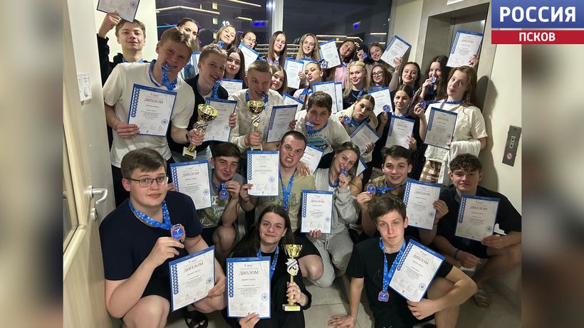 Псковские "Русские узоры" завоевали Гран-при Всероссийской танцевальной олимпиады в Сочи