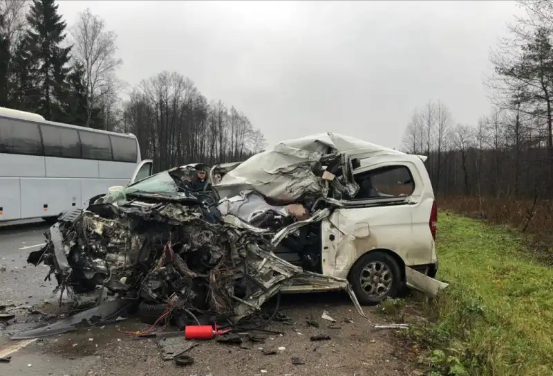 Возбуждено уголовное дело по факту смертельного ДТП под Псковом