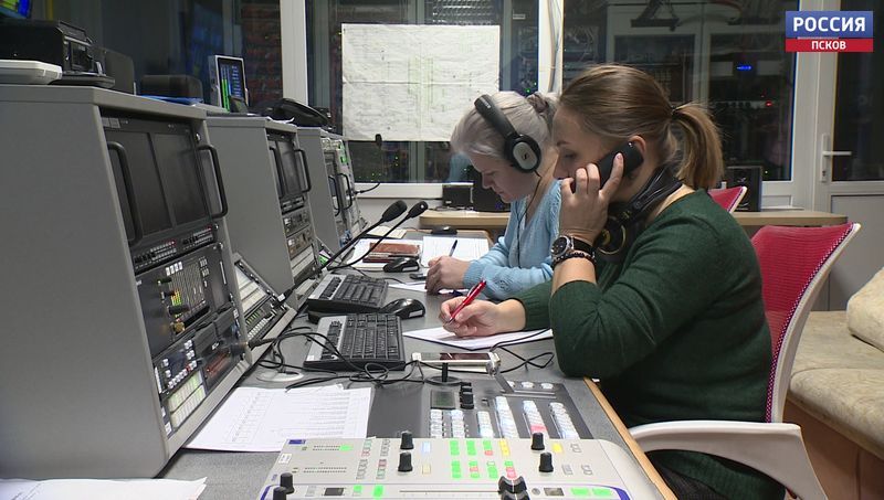 Более 100 вопросов Михаилу Ведерникову поступило в первый день работы «горячей линии»
