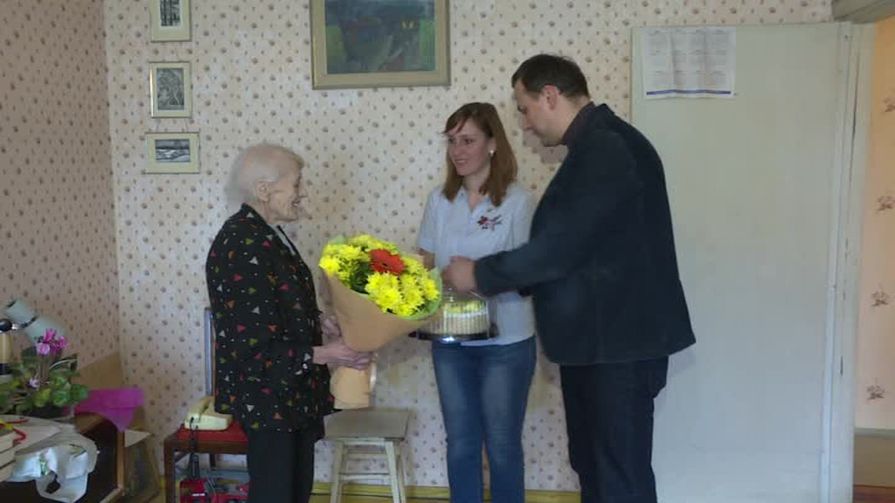 80-летний юбилей отмечает известный псковский журналист, заслуженный работник культуры РСФСР, Людмила Васюрина