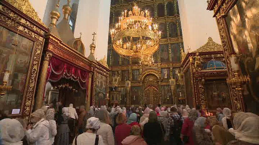 Крестным ходом и торжественным молебном отметили псковичи День княгини Ольги 