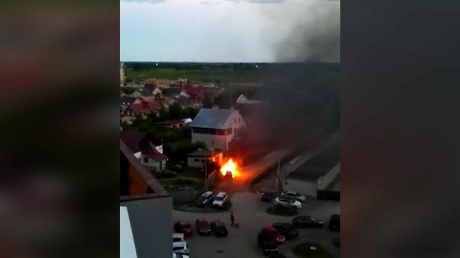 Трое псковичей предстанут перед судом за поджог имущества адвоката и прокурора