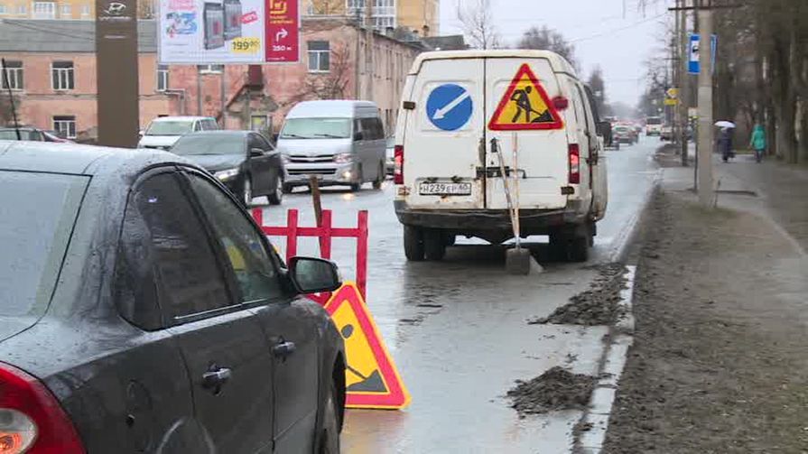Александр Братчиков порекомендовал подрядчикам сосредоточиться на весенней уборке Пскова
