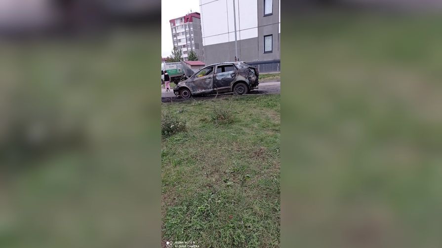 На улице Технической в Пскове ночью горела машина