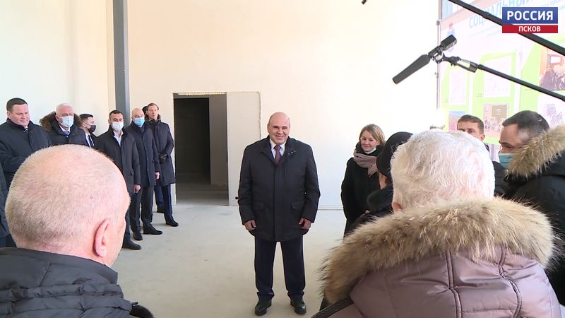 Михаил Мишустин опроверг слухи о закрытии программы по выделению транспорта для соцзащиты