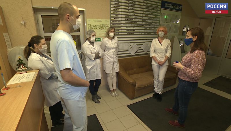Фонд социального страхования продолжает выплаты медикам, переболевшим коронавирусом