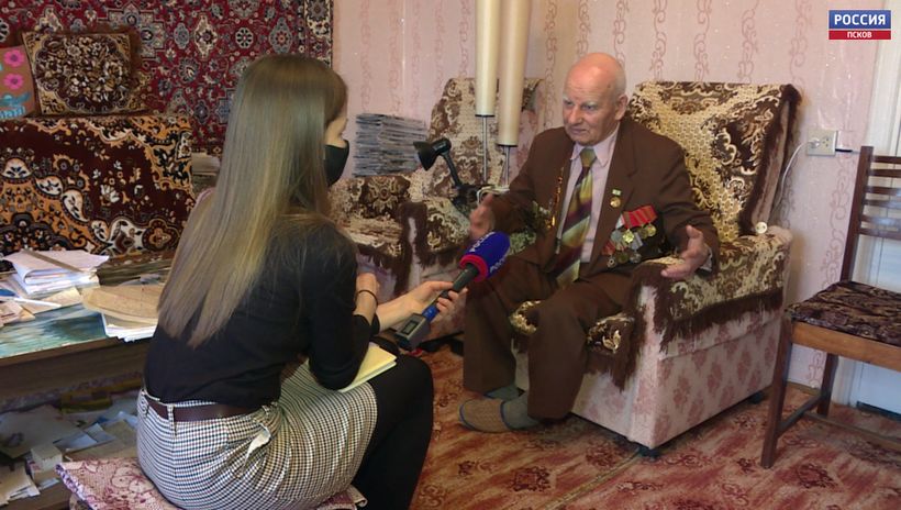 Ветеран труда и инвалид из Дедовичского района пожаловался губернатору на протекающую кровлю