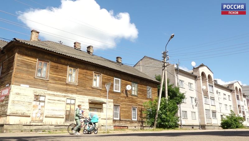 В трёхэтажку на улице Сибирцева в Великих Луках вернулось электричество