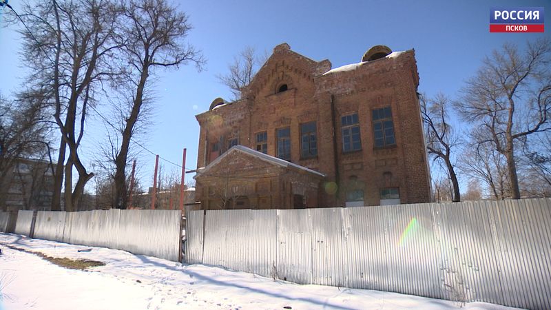Здания Омского полка в Пскове требуют срочной реконструкции 