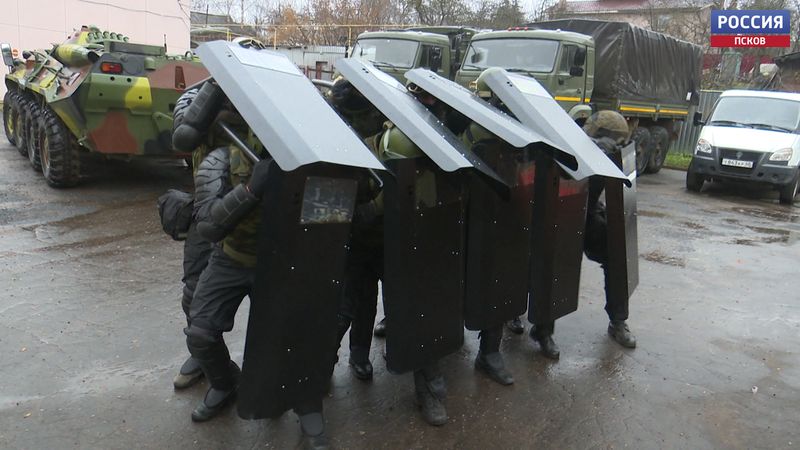 Отдел спецназначения «Зубр» в Пскове отмечает свое 30-летие