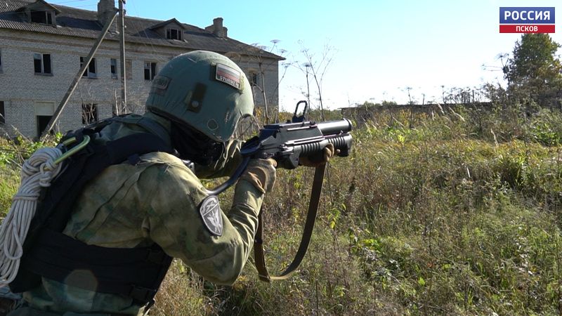 Корреспондент «Вести-Псков» побывала на тренировке бойцов Псковского СОБРа