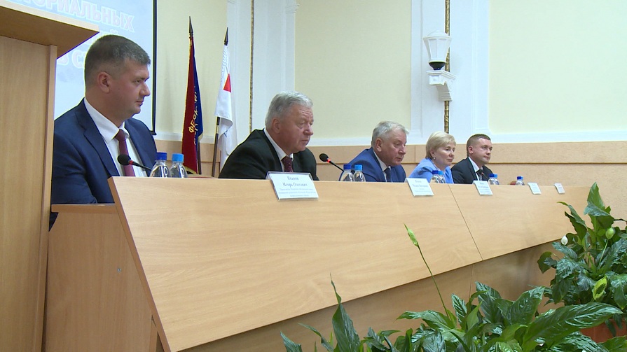 Профсоюзный лидер Михаил Шмаков находится с рабочим визитом на Псковщине