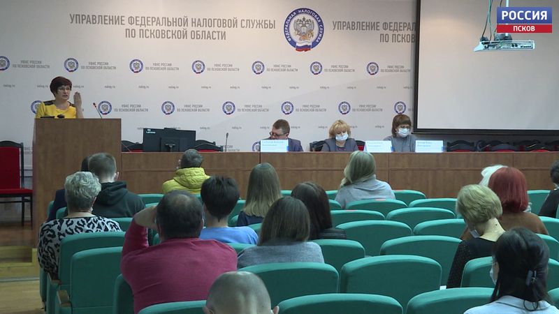 Налоговая служба провела ряд проверок и встреч с псковскими предпринимателями