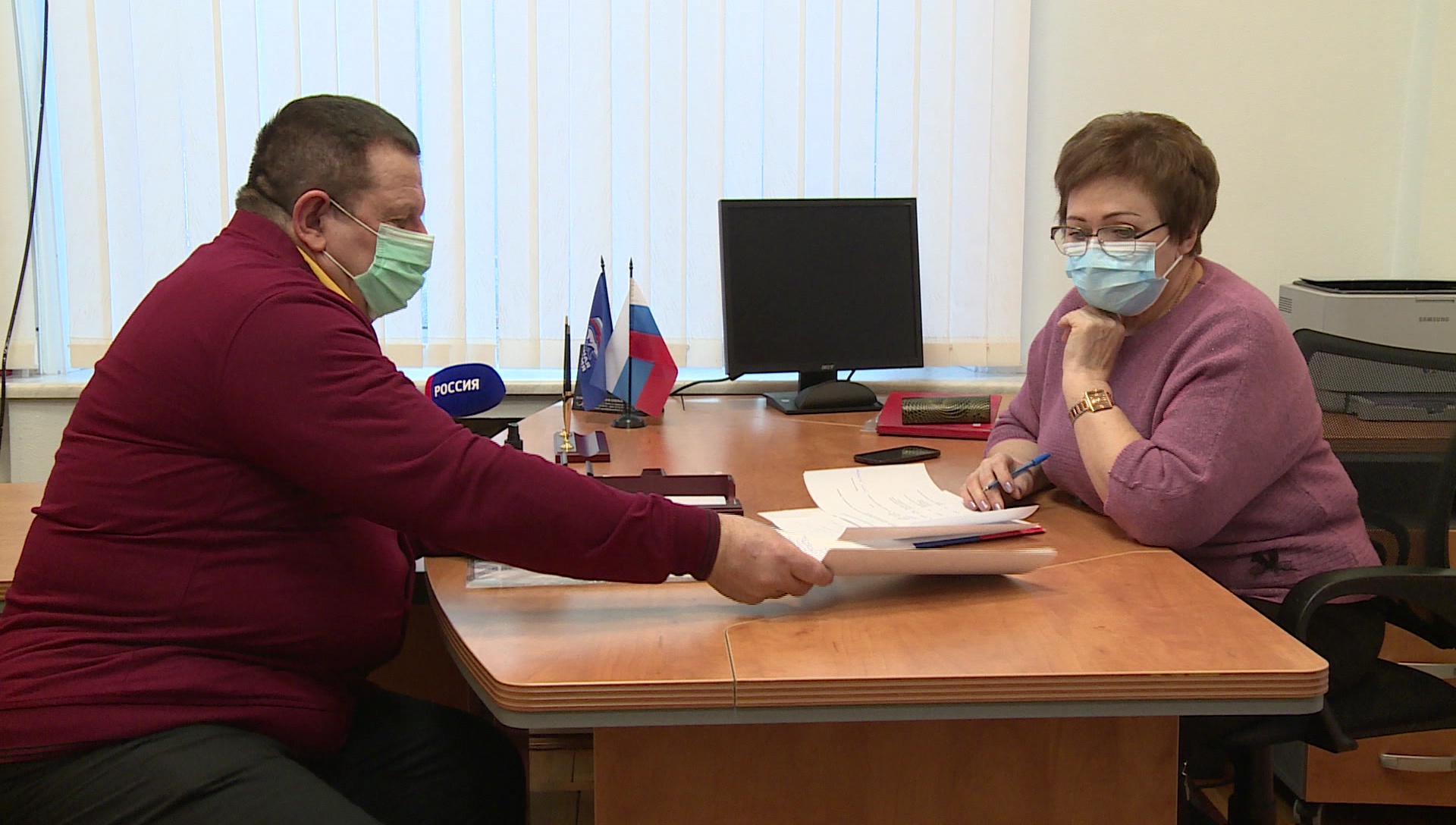 Елена Бибикова после длительного перерыва провела первый очный прием граждан в Пскове
