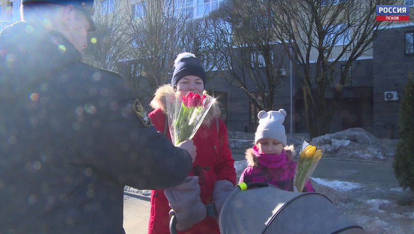 Сегодня поздравления принимает прекрасная половина человечества