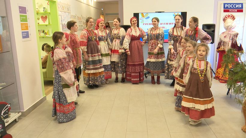 В экологической библиотеке «Радуга» прошел мастер-класс по созданию обережной куклы