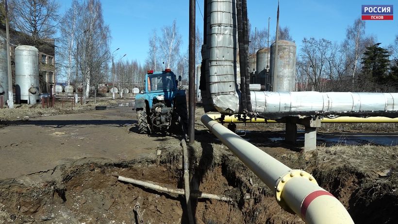 В Великих Луках начался ремонт кольцевого водовода