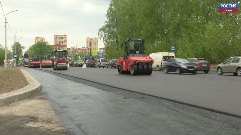 Сегодня с 10 утра на трое суток вводится ограничение движения по Рижскому проспекту в Пскове