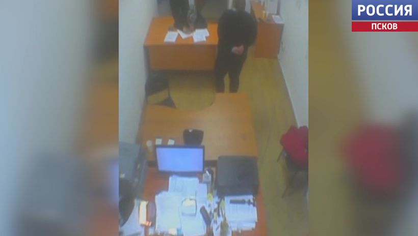 Двух великолучан осудили за организацию фиктивных экзаменов для мигрантов