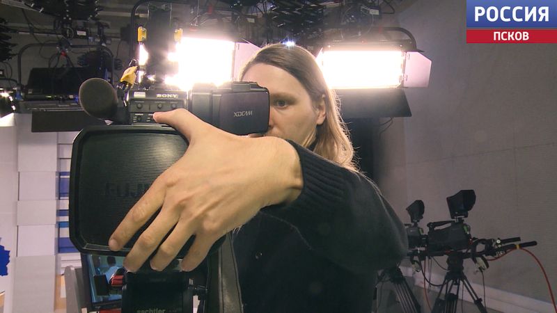 Как бывший мебельщик стал оператором "Вестей": история Дениса Алексеева