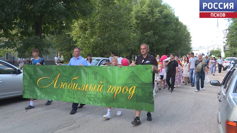От небольшой деревни до крупного железнодорожного узла. Дно отметил 100-летие со дня присвоения поселению статуса города 