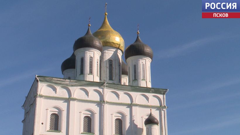 Мощи святителя Тихона, патриарха Московского и всея Руси прибыли в Псков менее часа назад