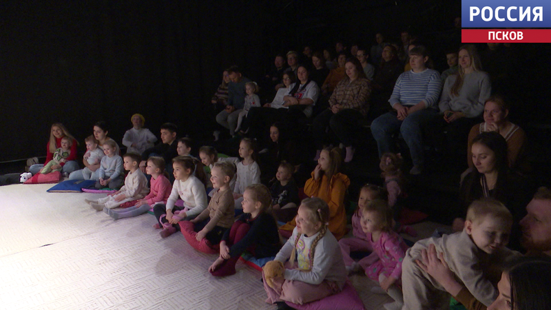 От лаборатории до сцены: какие новые спектакли предложили "Кроха-фест" и его зрители Псковскому драмтеатру?