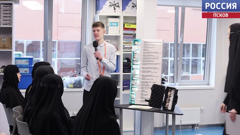 Аудиогид, 3D-макет храма и многое другое. Воспитанники "Кванториум Псков" представили свои проекты о Снетогорском монастыре