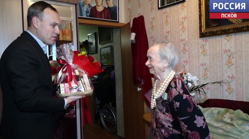 Великолучанка Мария Сизова отметила 102-й день рождения