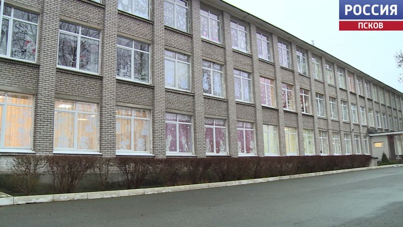 Четыре псковские школы ушли на недельный карантин из-за роста ОРВИ и гриппа