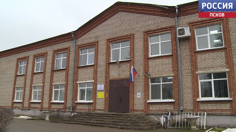 Реформа завершена, а как готовят кадры? "Вести" познакомились с опытными и начинающими муниципальными служащими Новоржевского округа