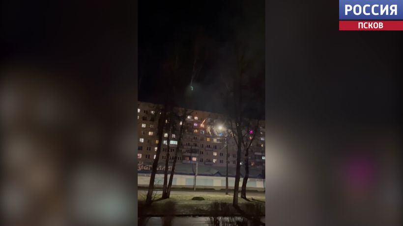 Пскович устроил салют из окна квартиры