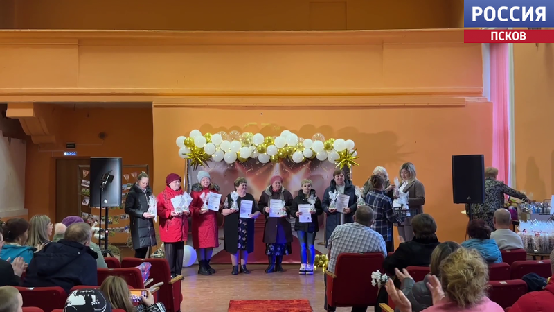 Неравнодушные жители региона помогли в сборе канцелярии для детей из Запорожской области