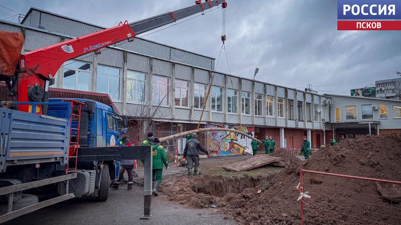 Специалисты заканчивают ремонт теплосетей на улице Коммунальной