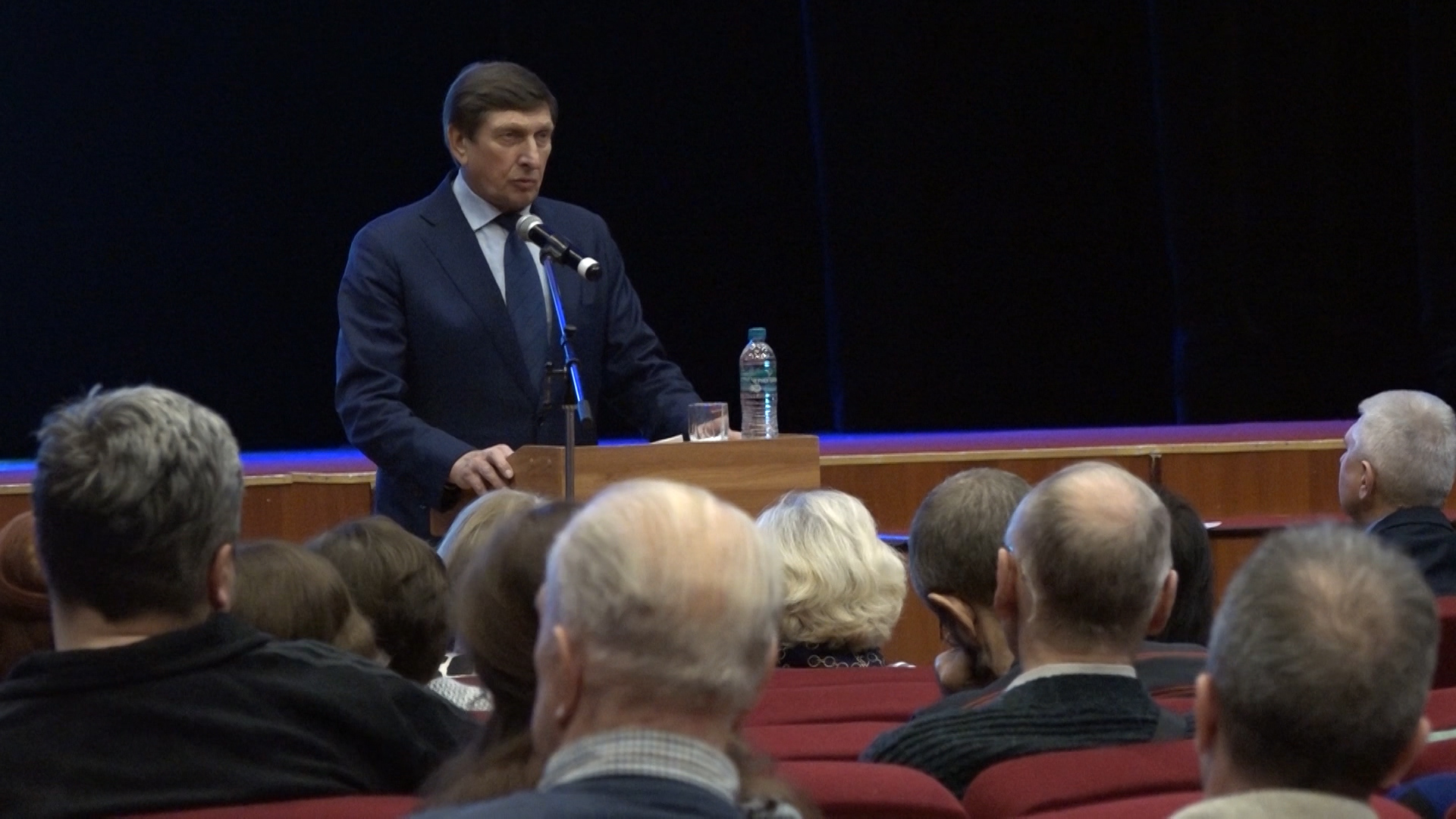 В Великих Луках прошла традиционная встреча главы города с общественными советниками