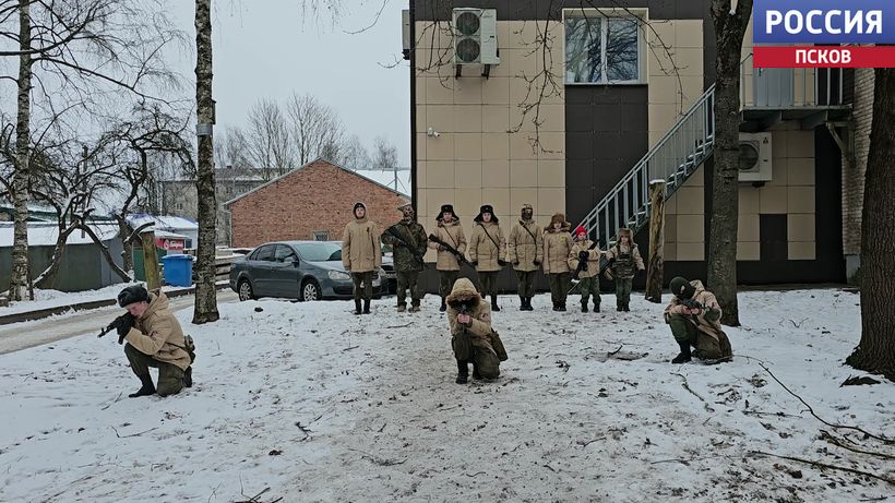 Готовятся вовсю. Завтра в Великих Луках начинается военно-спортивная игра для школьников 