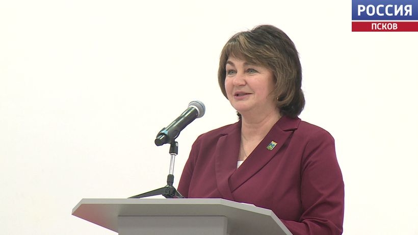 Сегодня Наталья Федорова официально вступила в должность главы Псковского муниципального округа