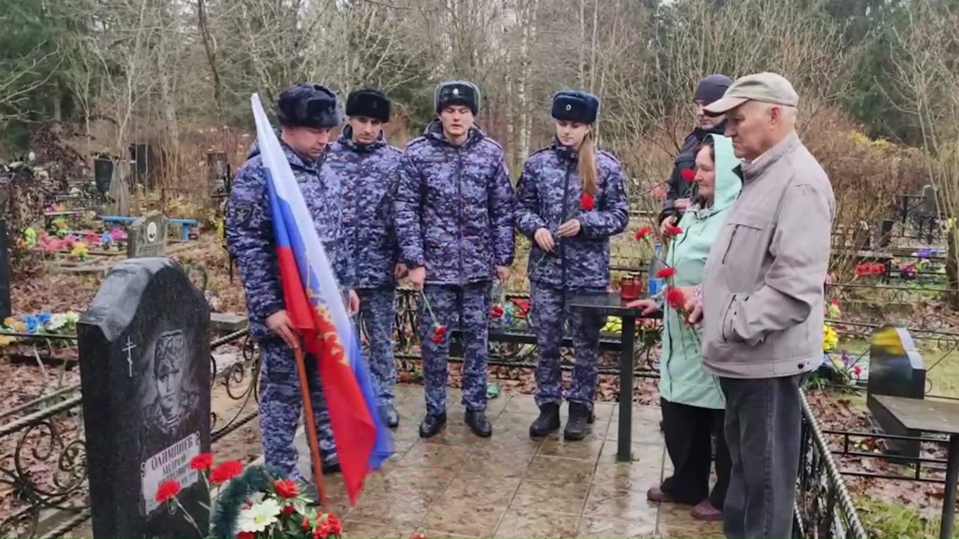 В Пскове почтили память героя Андрея Олимпиева, погибшего при исполнении долга