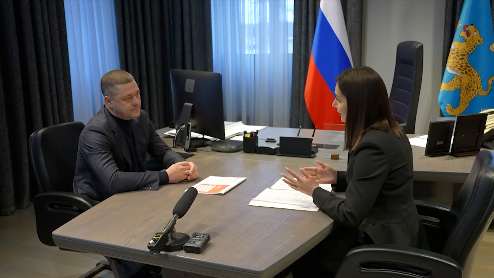 До 500 тысяч обращений в год поступает в псковский МФЦ