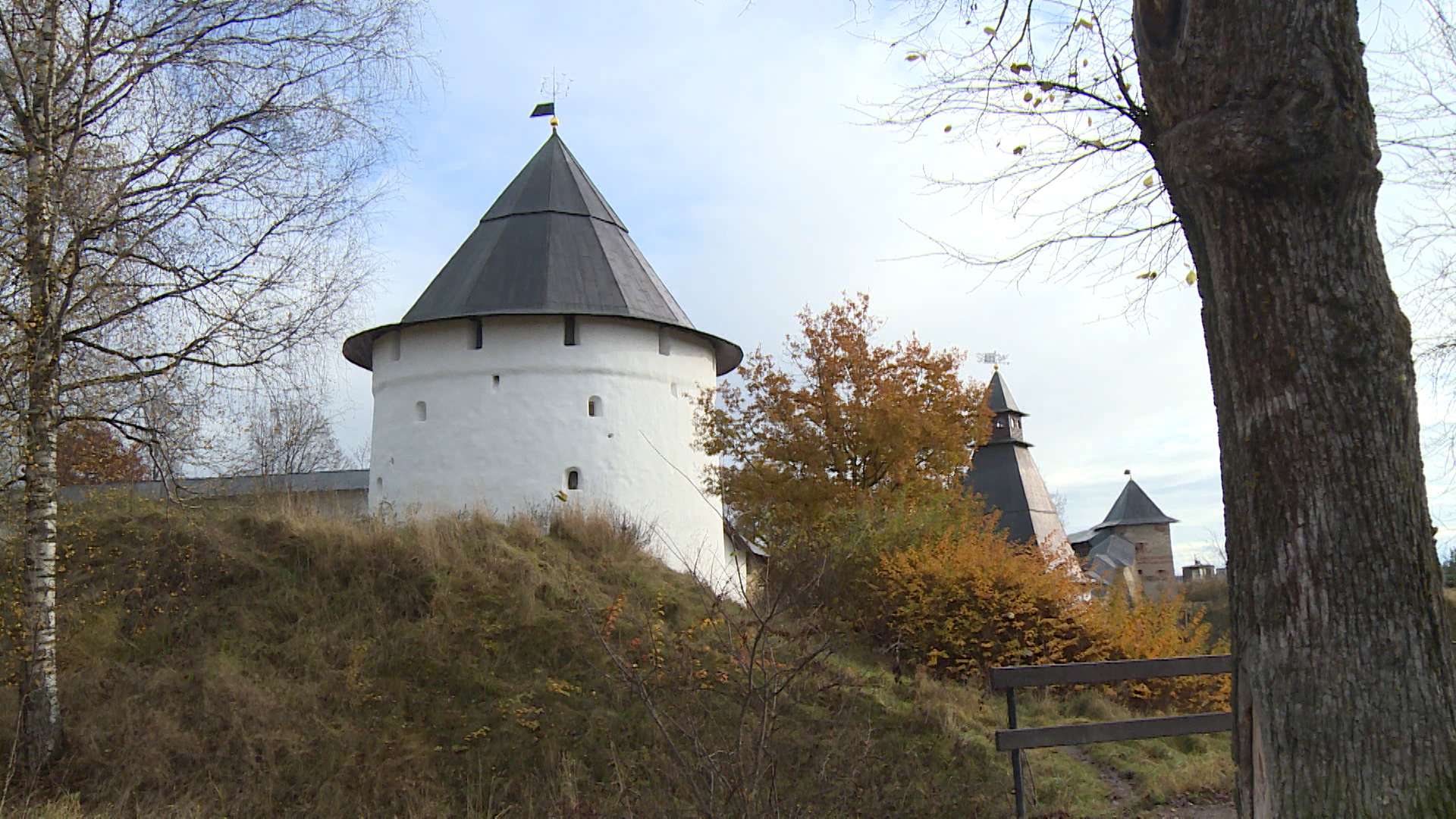 Один из девяти форпостов монастыря. Завершилась реставрация Тайловской башни