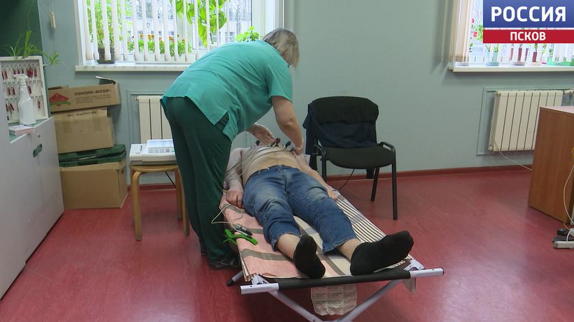 Быстро и без отрыва от производства. В Дно уже больше полутора тысяч человек прошли диспансеризацию